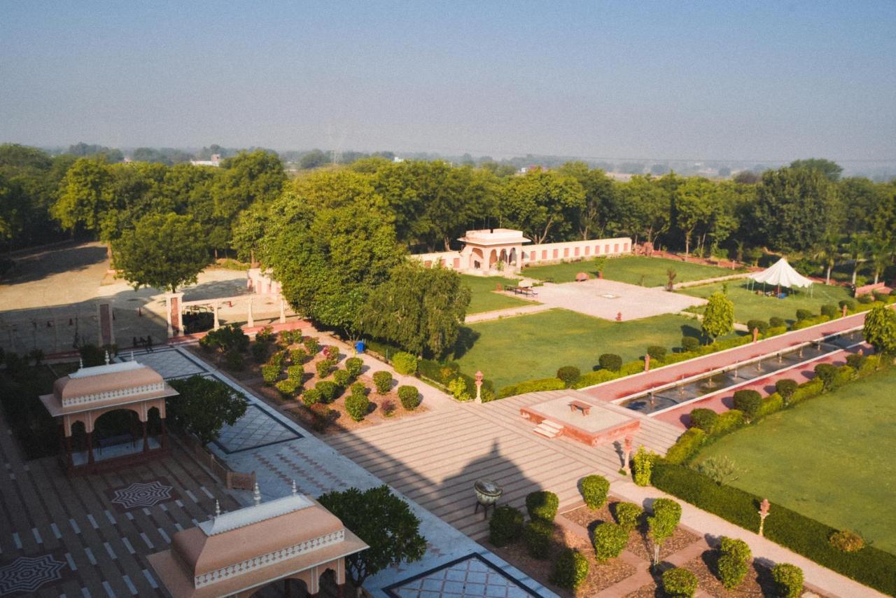 Umaid Palace - A Lakeside Heritage Palace Resort Near Jaipur Close To Bhangarh & Chand Baori Stepwell Abhaneri Dubbi Luaran gambar